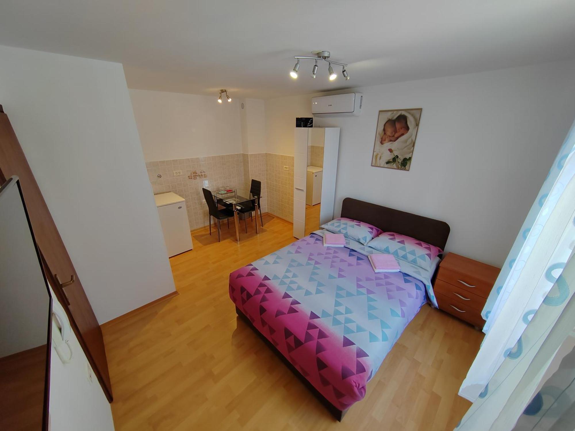 Rooms Neda إيزولا المظهر الخارجي الصورة